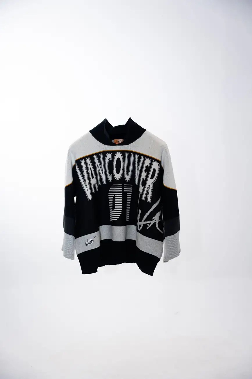 Studio product photo 30